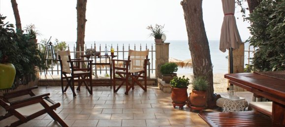 2 Schlafzimmer Property in Chalkidiki, Greece, Nr. 8118 2