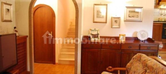 Дом с 6 спальнями в Рим, Италия № 70723 10