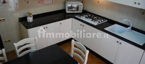 Дом с 6 спальнями в Рим, Италия № 70723 6