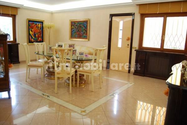 Дом с 6 спальнями в Рим, Италия № 70723