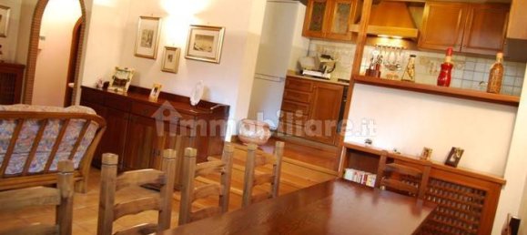 Дом с 6 спальнями в Рим, Италия № 70723 11