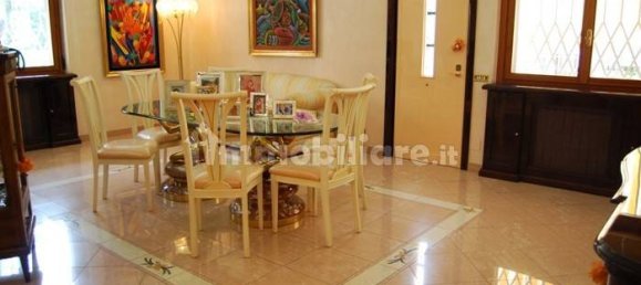 Дом с 6 спальнями в Рим, Италия № 70723 14