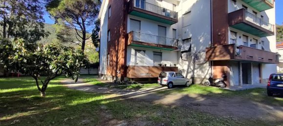 3 bedrooms Apartment in Deiva Marina, Italy No. 137405 3