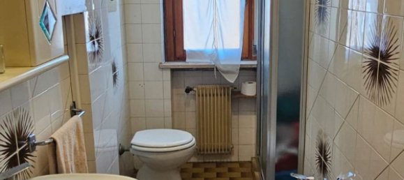 7 rooms Apartment in Vicenza, Italy No. 257213 4