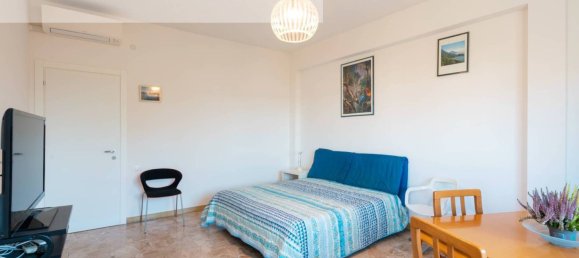 2 bedrooms Apartment in Modena, Italy No. 375430 4