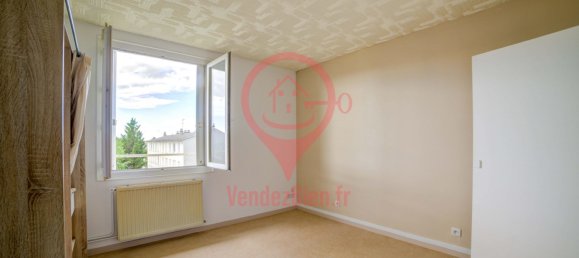 2 bedrooms Apartment in Bourges, France No. 75474 16