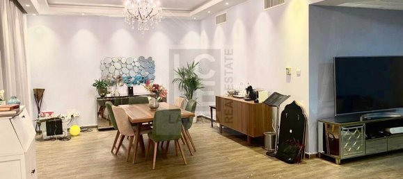 4 Schlafzimmer Villa in Abu Dhabi Gate City, UAE, Nr. 7526 4