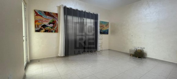 4 Schlafzimmer Villa in Abu Dhabi Gate City, UAE, Nr. 7526 11