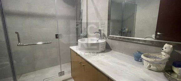 4 Schlafzimmer Villa in Abu Dhabi Gate City, UAE, Nr. 7526 9