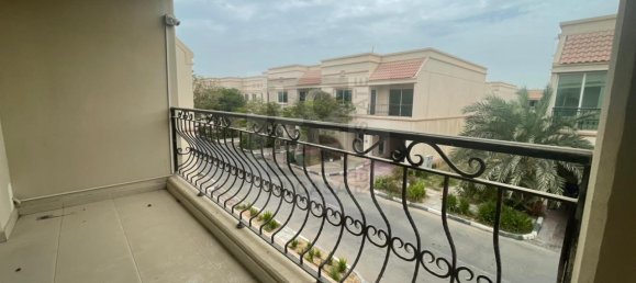 4 Schlafzimmer Villa in Abu Dhabi Gate City, UAE, Nr. 7526 13