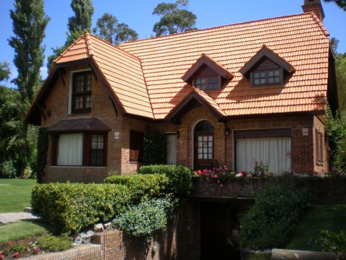 4 bedrooms House in Maldonado, Uruguay No. 1252