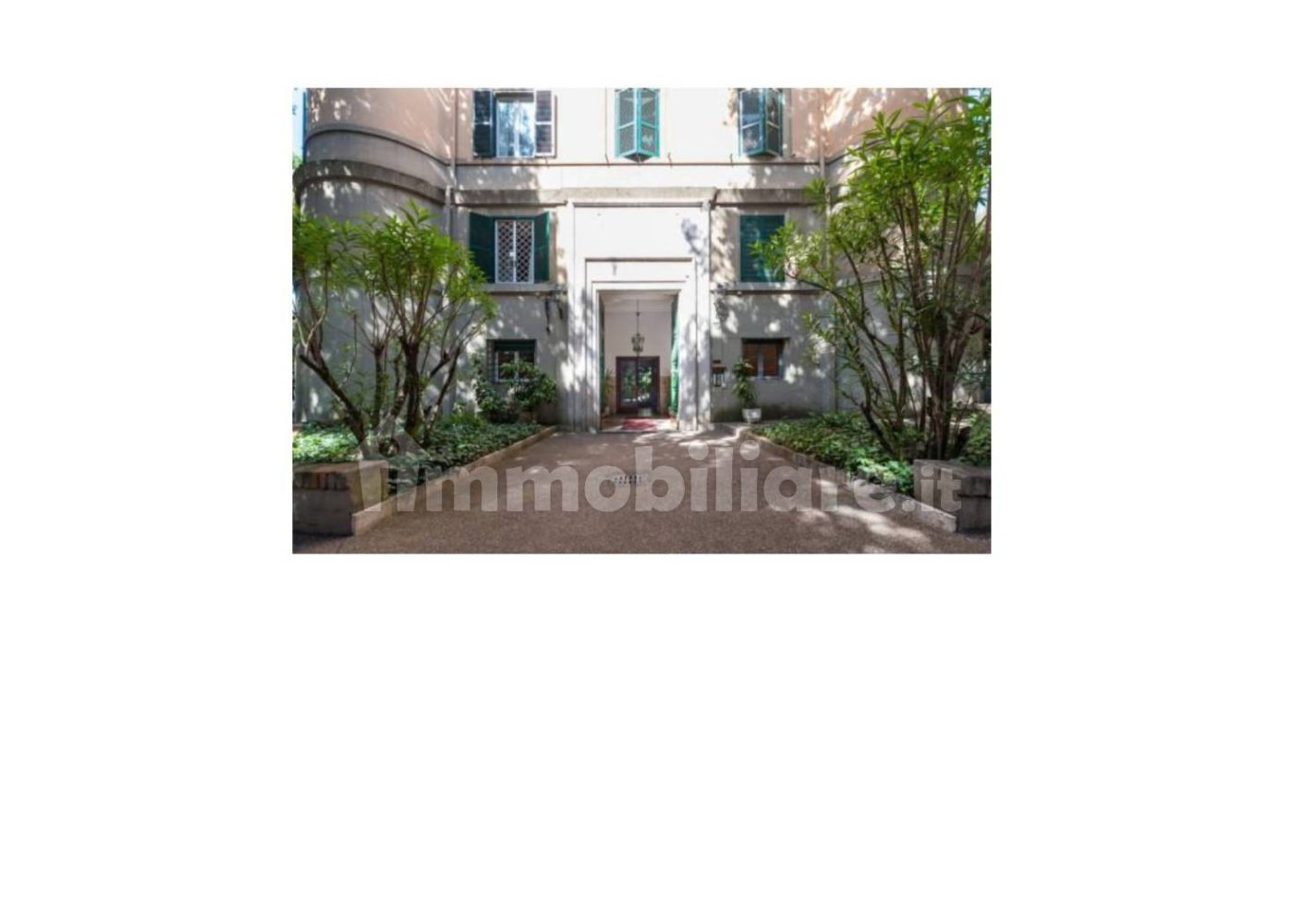 Квартира с 3 спальнями в Рим, Италия № 313454