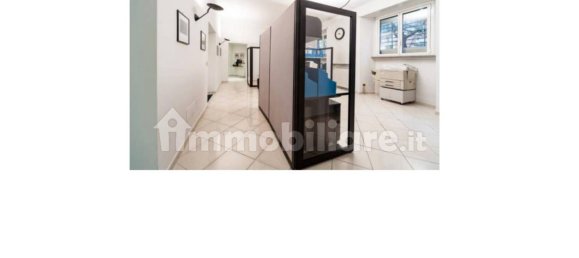 Квартира с 3 спальнями в Рим, Италия № 313454 4