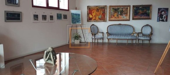 730m² Building in Bergamo, Italy No. 124750 6