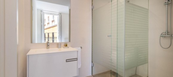 2 bedrooms Apartment in Madrid, Spain No. 115608 9