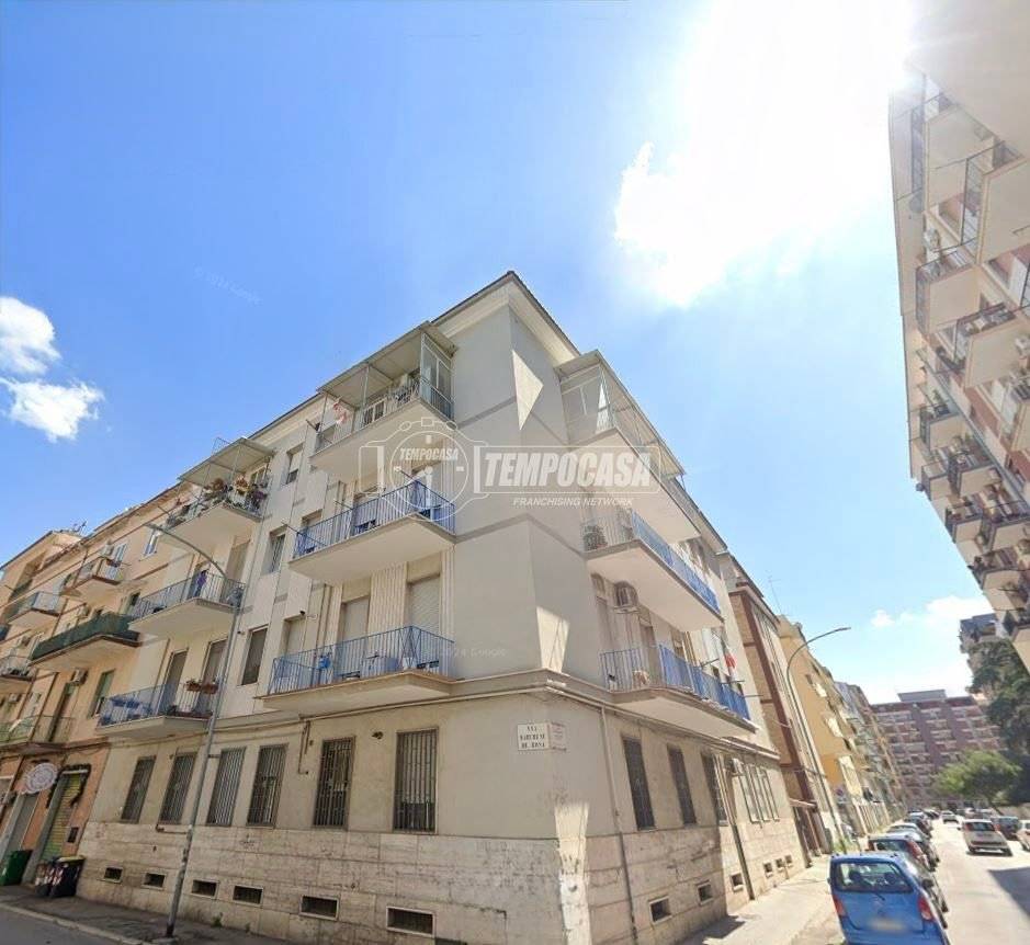 Apartamento de 2 dormitorios en Foggia, Italy No. 284185