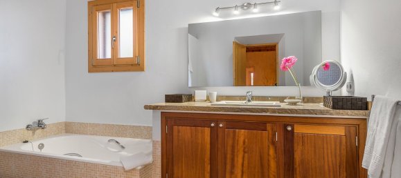 4 bedrooms House in Sineu, Spain No. 41578 13