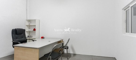 Oficina en Adeje, Spain 215 m² No. 185820 3