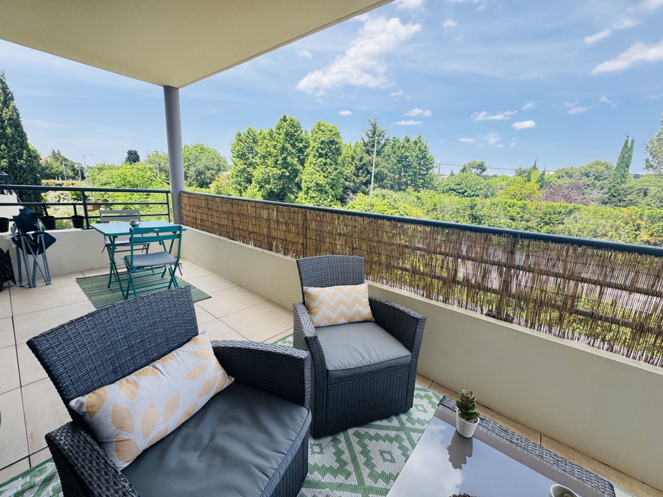 2 Schlafzimmer Wohnung in Aix-en-Provence, France, Nr. 350831