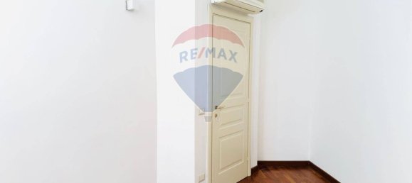 2 bedrooms Apartment in Tortona, Italy No. 319464 9