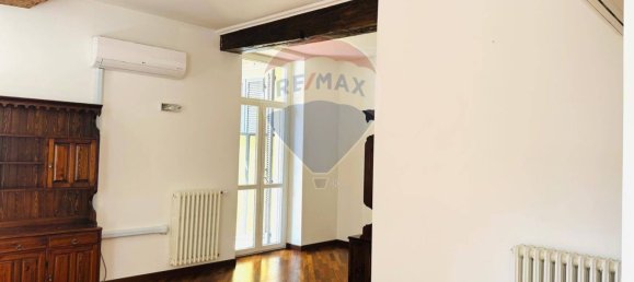 2 bedrooms Apartment in Tortona, Italy No. 319464 4