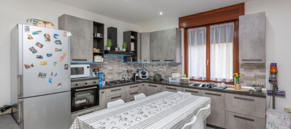 3غرفة شقة في Santena, Italy رقم 130945 3