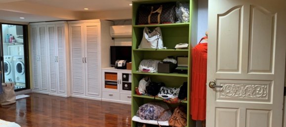 4 bedrooms Bungalow in Bangkok, Thailand No. 7133 17