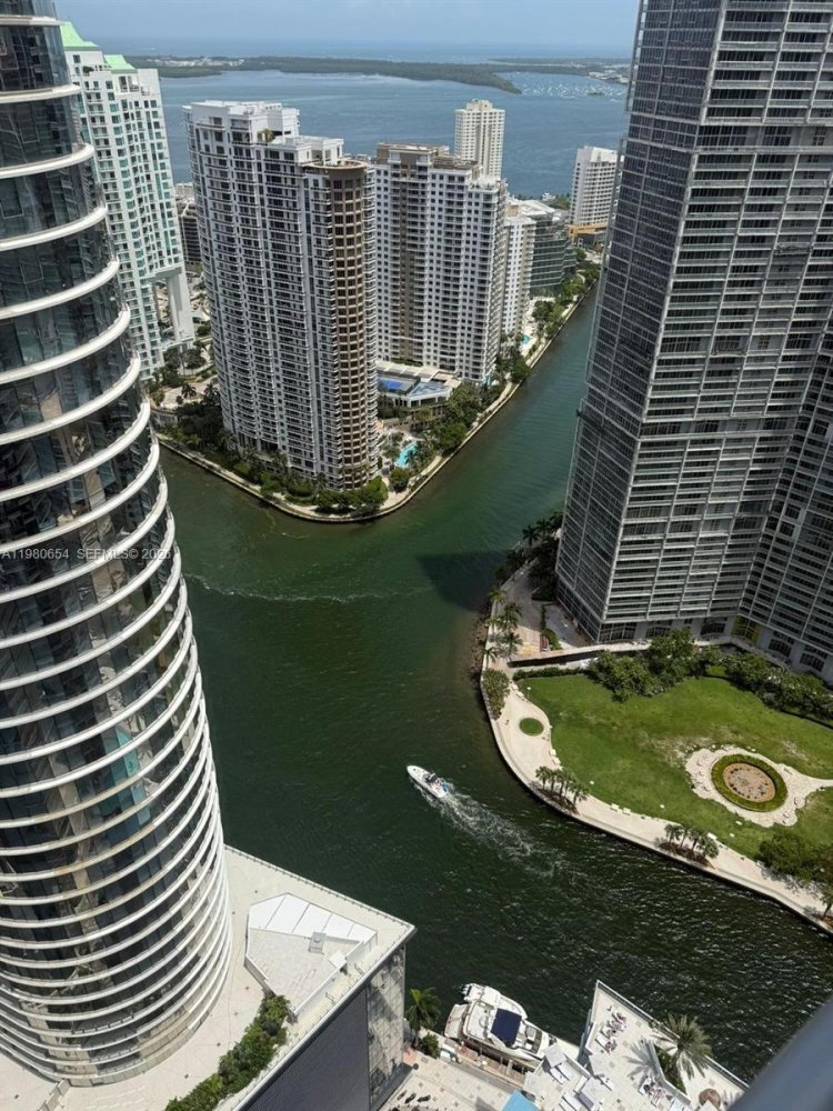 2 غرف نوم عقار تجاري في Miami, الولايات المتحدة رقم 615416