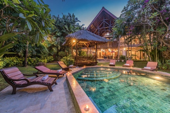 Villa de 5 dormitorios en Seminyak, Indonesia No. 404842