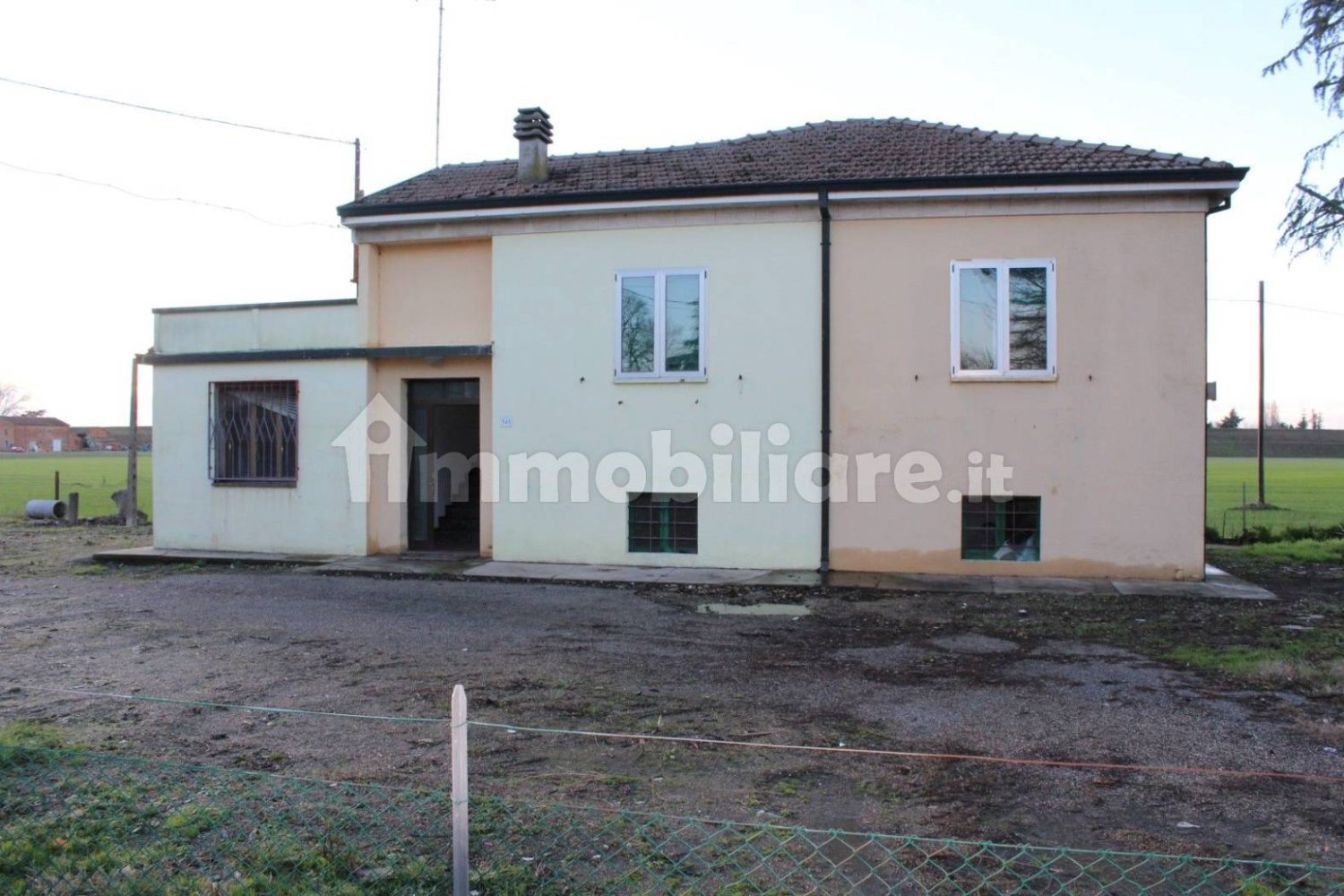 3 chambres Villa à Lugo, Italy No. 200018