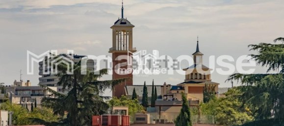 188 bedrooms Apartment in Madrid, Spain No. 153069 22