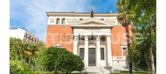 188 bedrooms Apartment in Madrid, Spain No. 153069 16