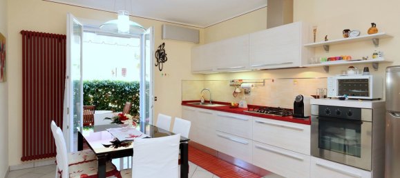 4 rooms Apartment in Rosignano Marittimo, Italy No. 278046 2