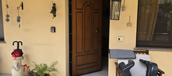 4-salle Appartement à Sestu, Italy No. 253859 2