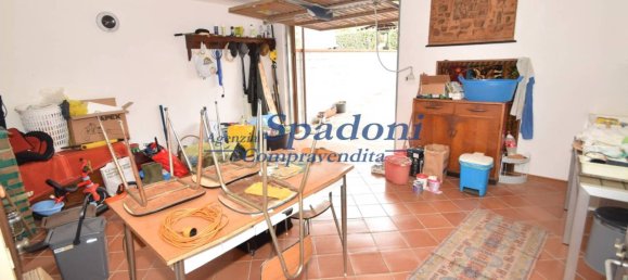 Villa de 5 dormitorios en Uzzano, Italy No. 91871 19