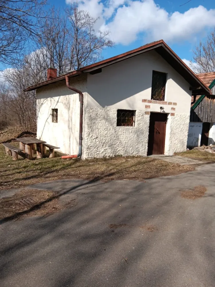 Дом с 2 комнатами в Нойдорф им Вайнфиртель, Австрия № 194063