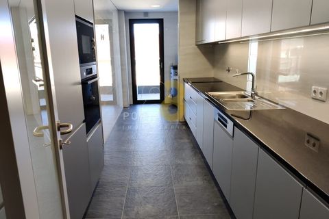 3 Schlafzimmer Wohnung in Porto, Portugal, Nr. 151683