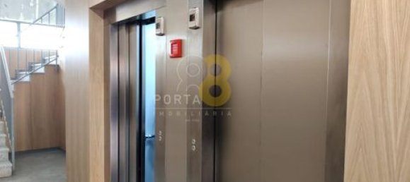 3 Schlafzimmer Wohnung in Porto, Portugal, Nr. 151683 23