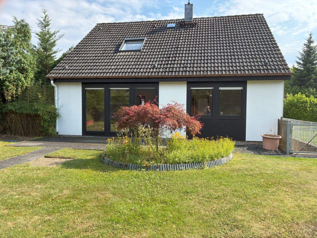 6 rooms House in Bonn, Germany No. 233605