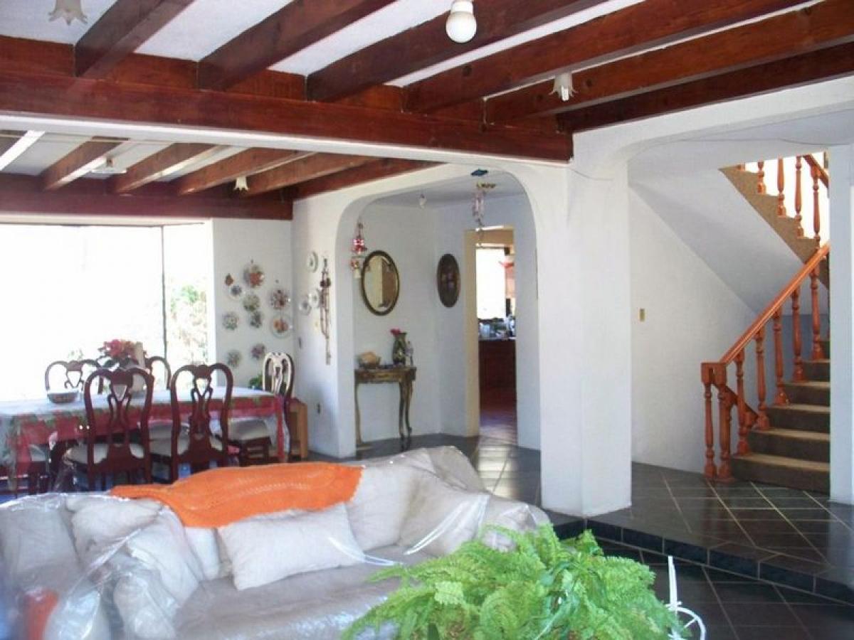 Casa de 4 dormitorios en Naucalpan de Juárez, Mexico No. 216269