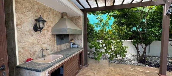 4 bedrooms House in Germasogeia, Cyprus No. 7062 12