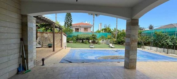 4 bedrooms House in Germasogeia, Cyprus No. 7062 9