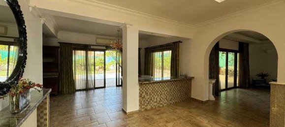 4 bedrooms House in Germasogeia, Cyprus No. 7062 3