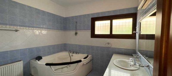 4 bedrooms House in Germasogeia, Cyprus No. 7062 2