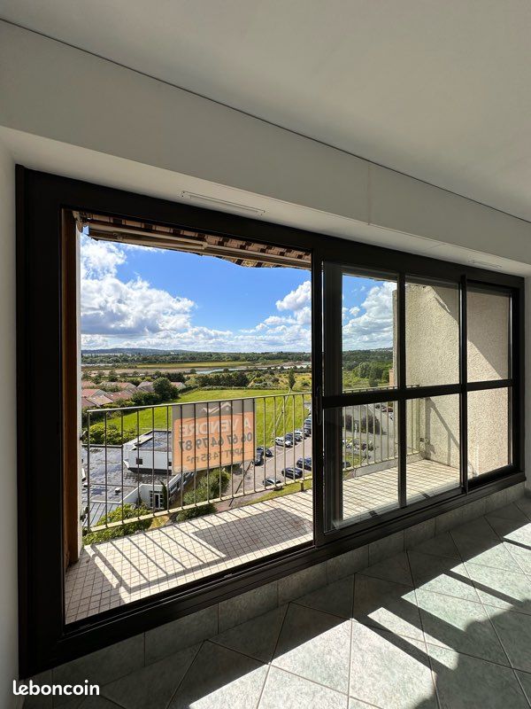 3 bedrooms Apartment in Acheres, France No. 295198