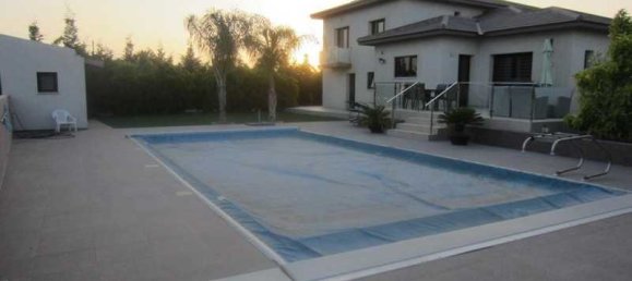 5 bedrooms House in Zygi, Cyprus No. 6633 7