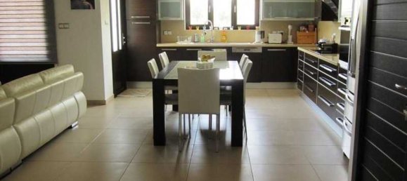 5 bedrooms House in Zygi, Cyprus No. 6633 3