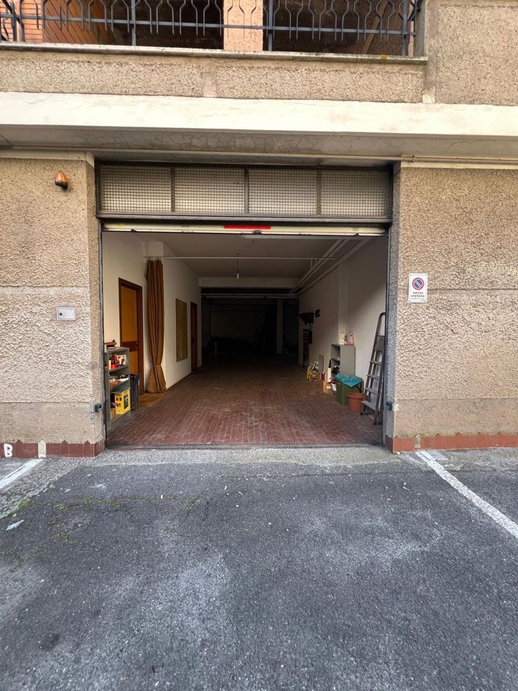  عقار تجاري في Rome, Italy 180متر مربع رقم 48292