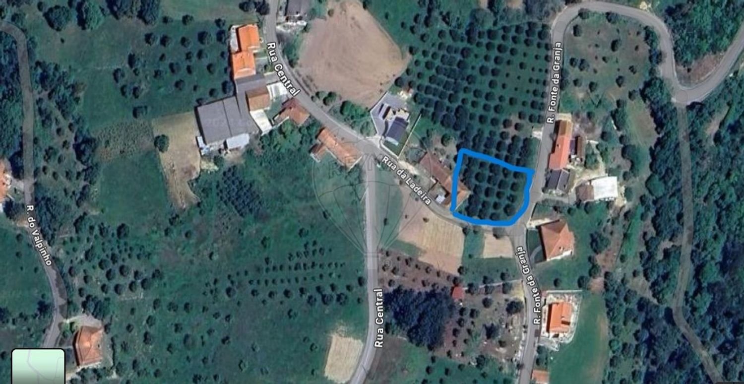 Земельный участок в Лейрия, Португалия № 354425