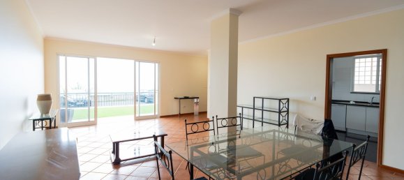 3 bedrooms House in Funchal, Portugal No. 189995 2